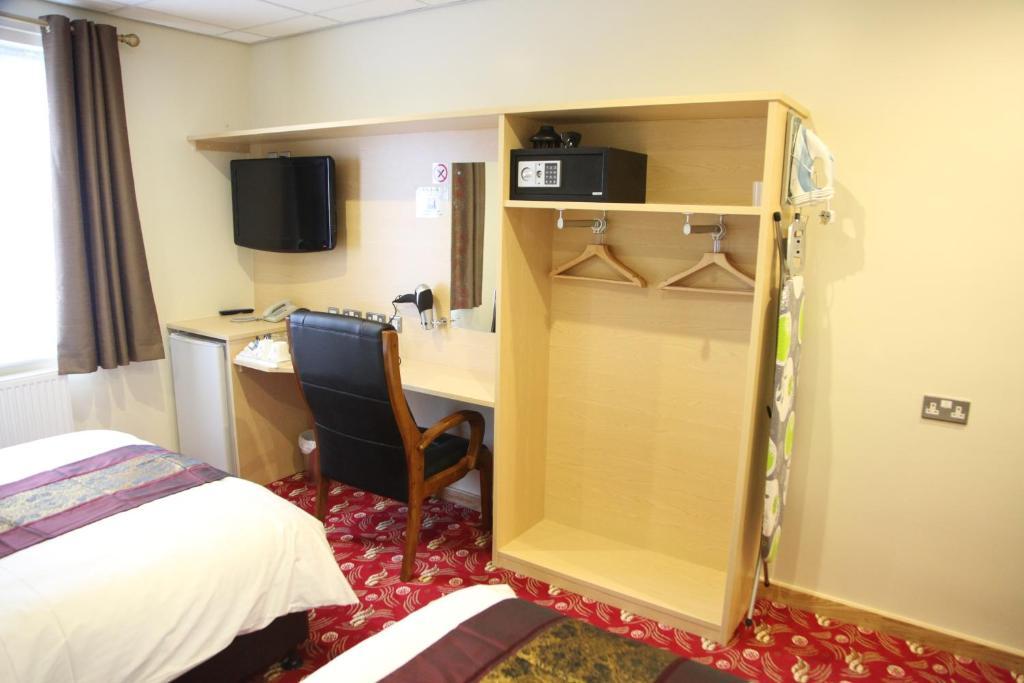 Cambridge Hotel Хъдърсфийлд Екстериор снимка